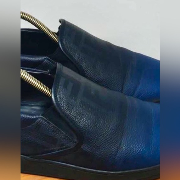 Fendi shoe. Authentic .. - Picture 2 of 12